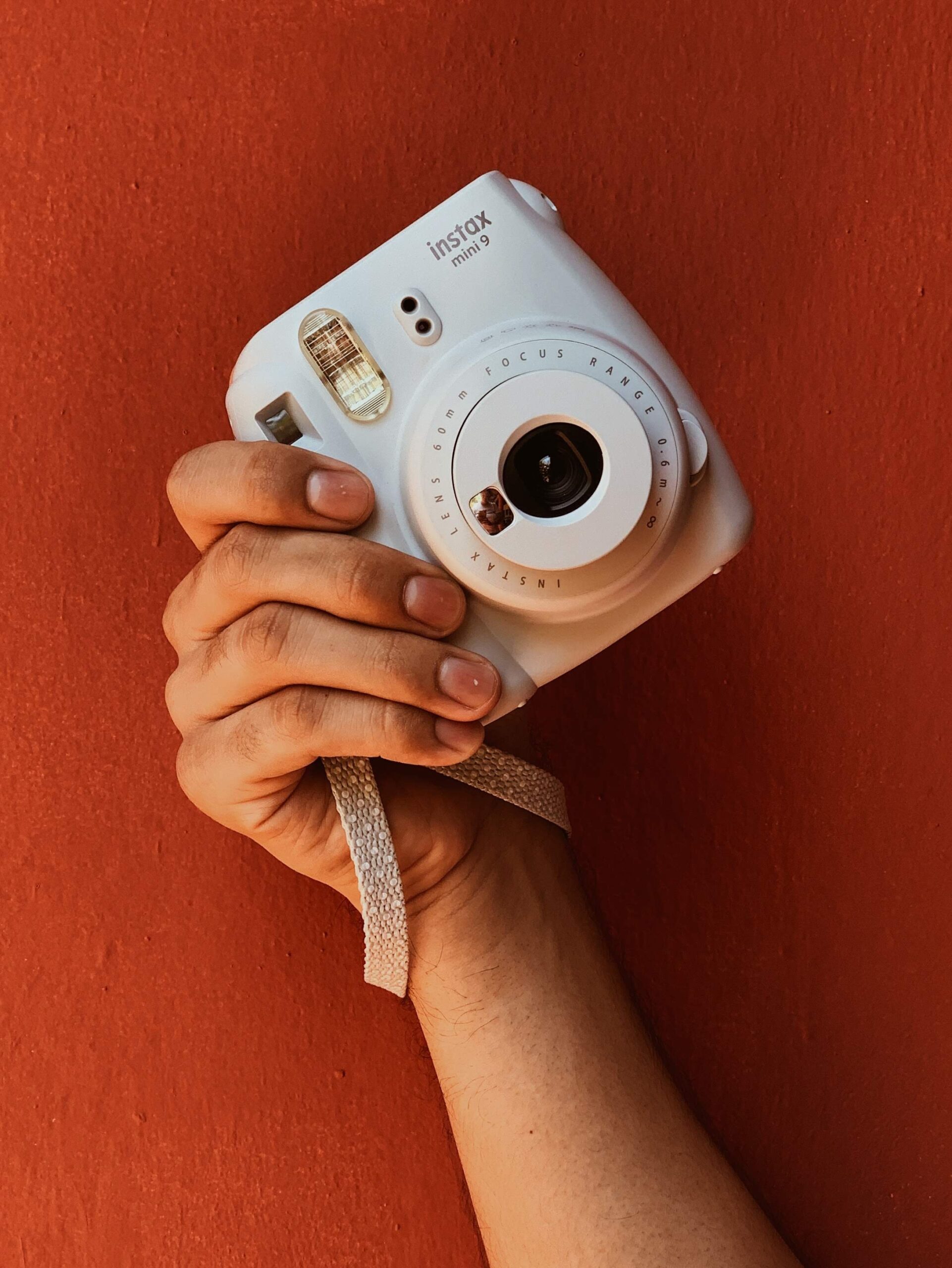 Polaroid camera vs Photobooth